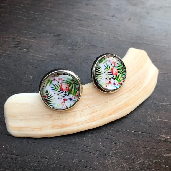 Tropical Flamingo Round Glass Dome Stud Earrings - Picture 2 of 3